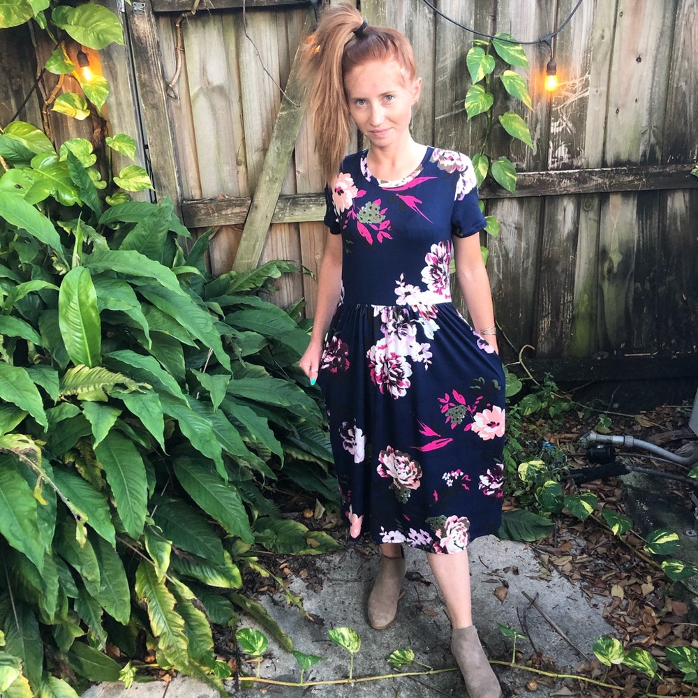 Reborn J Navy Floral Midi Dress with POCKETS NEW! - Picture 4 of 8